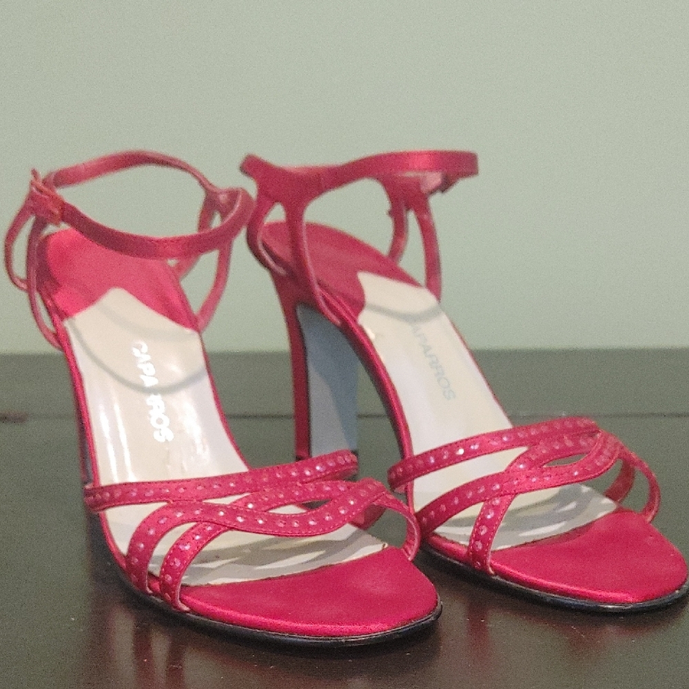 Elegant Vintage Red Strappy Heels Size 8